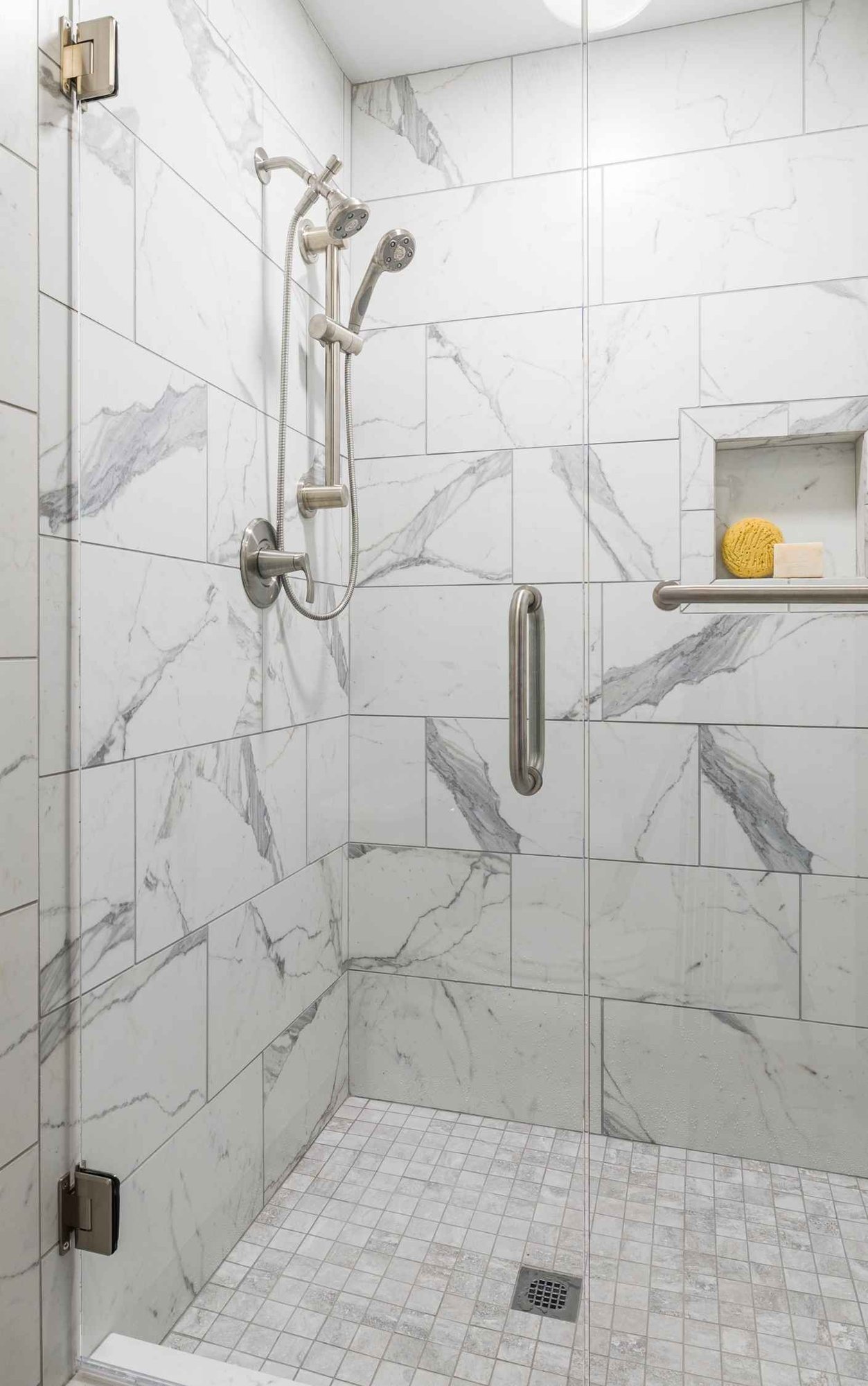 tub and shower installation in cincinnati and northern kentucky -neiheisel plumbing (eBook) (1)